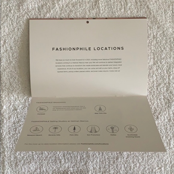 Fashionphile 2021 Monthly Calendar - Picture 9 of 9